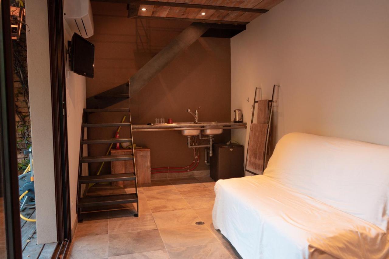 Villa Des Gones Dommartin  エクステリア 写真