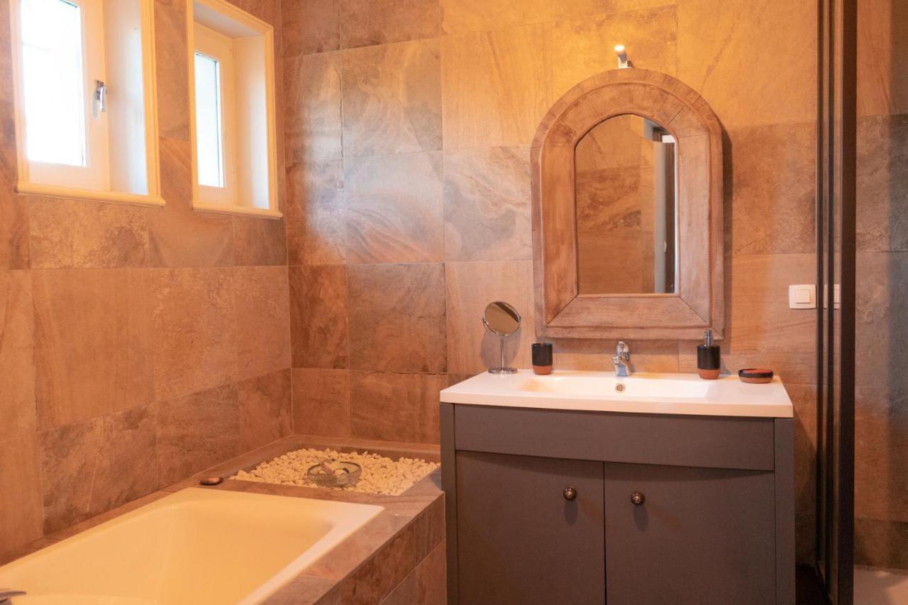 Villa Des Gones Dommartin  エクステリア 写真